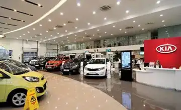 Плюсы и минусы покупки авто в автоцентрах