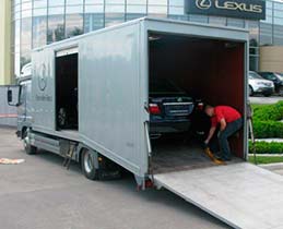 Чем отличаются открытые автовозы от закрытых